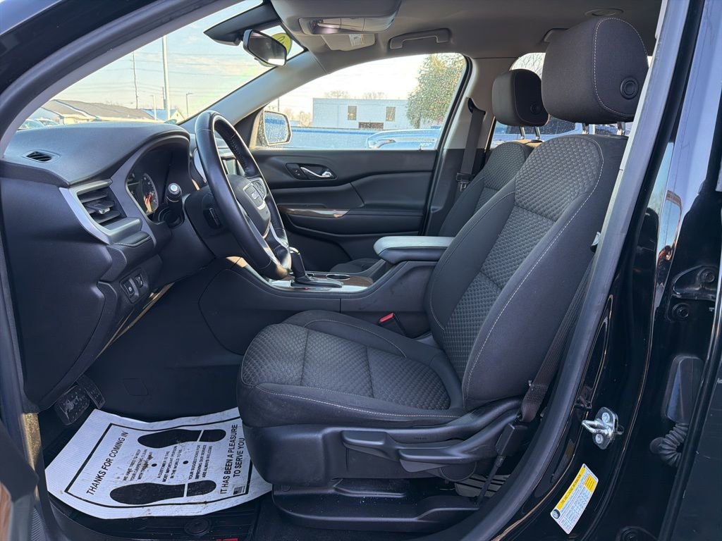 Used 2018 GMC Acadia SLE image 17