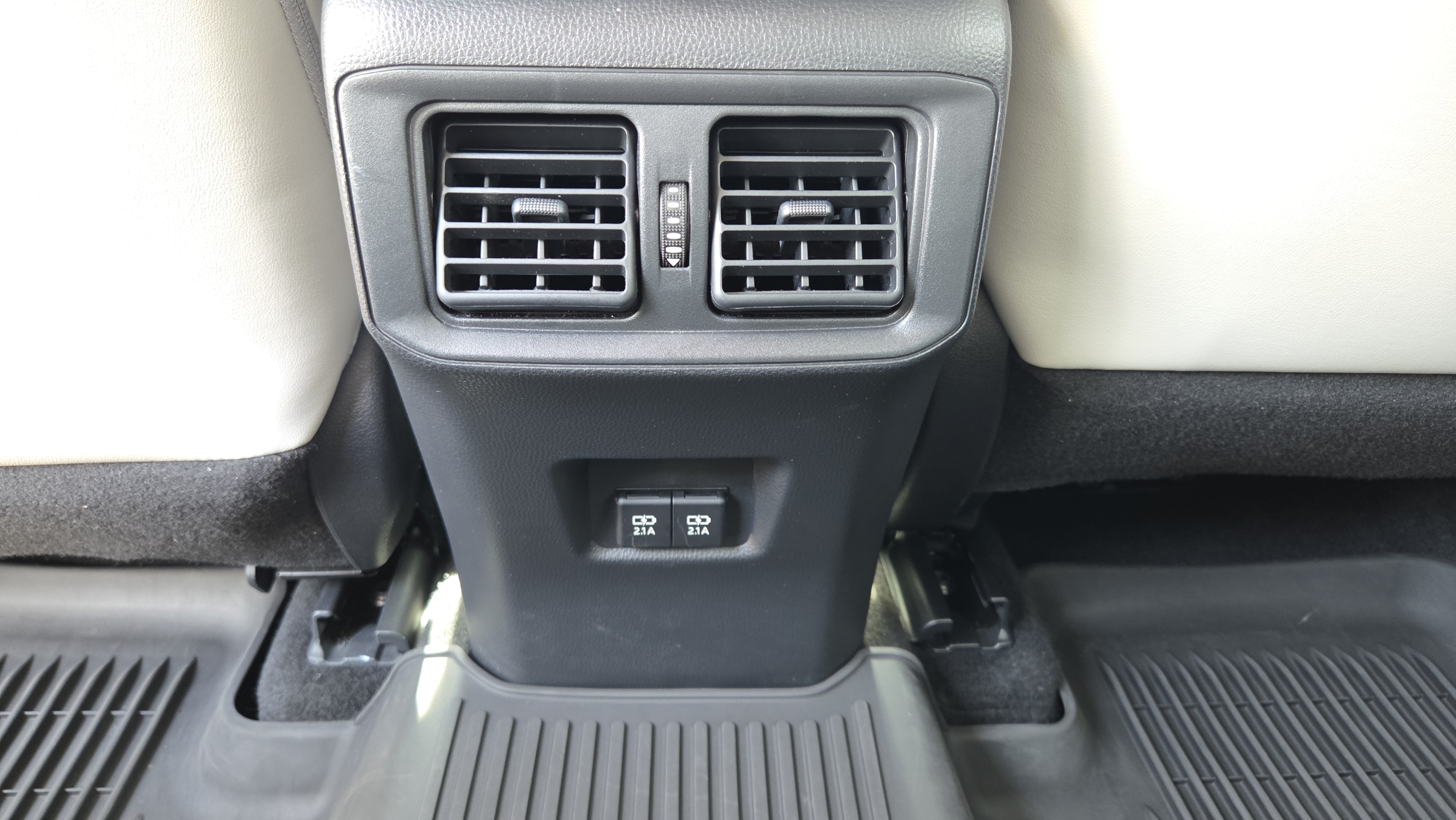 Certified 2021 Toyota RAV4 Limited w/ Limited Grade Weather Package AWD/4WD image 12