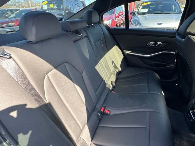 Used 2019 BMW 330i xDrive Sedan w/ Driving Assistance Package image 22