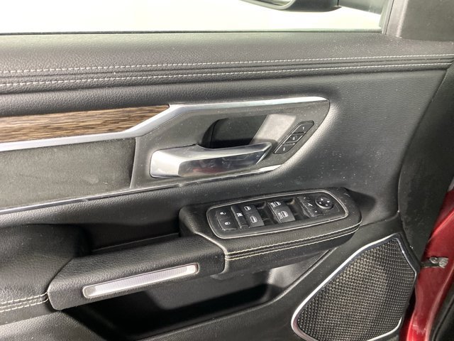 Used 2019 RAM 1500 Laramie AWD/4WD image 18