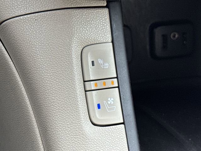 Used 2019 GMC Acadia Denali w/ LPO, Floor Liner Package FWD image 26
