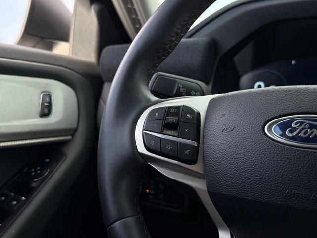 Used 2025 Ford Explorer Active w/ Active Comfort Package image 10