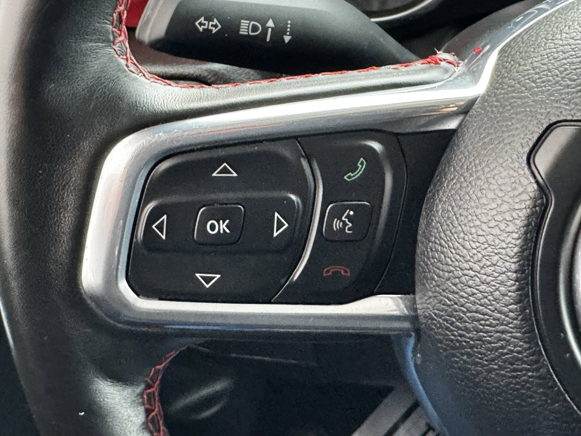 Used 2023 Jeep Wrangler Unlimited Rubicon w/ Cold Weather Group image 27