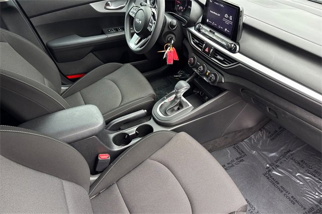 Certified 2023 Kia Forte LXS w/ LXS Technology Package image 19