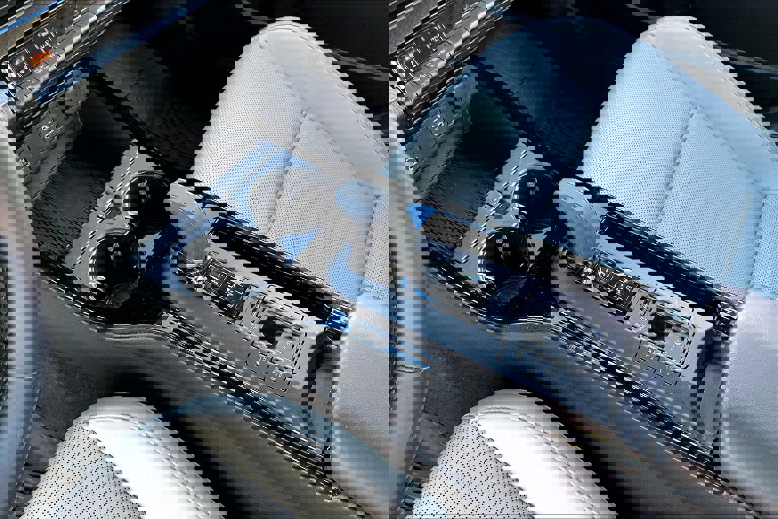 Used 2024 Toyota Prius XLE image 18