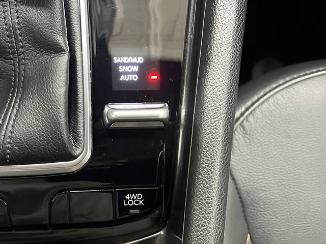 Used 2023 Jeep Compass Latitude AWD/4WD image 32