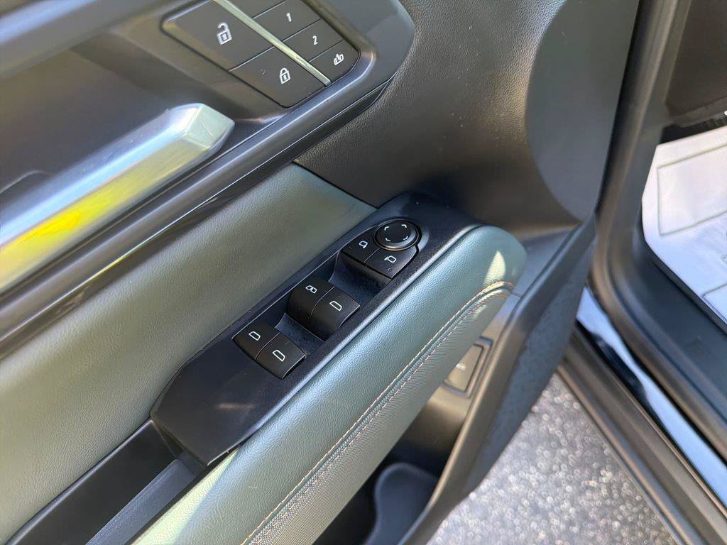 New 2026 GMC Terrain AT4 w/ Convenience Package III AWD/4WD image 13