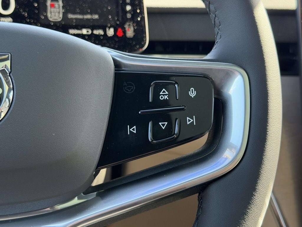 New 2026 Volvo EX90 Plus RWD image 7
