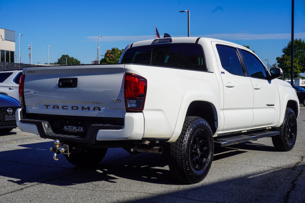 Used 2022 Toyota Tacoma SR5 w/ Technology Package RWD image 29