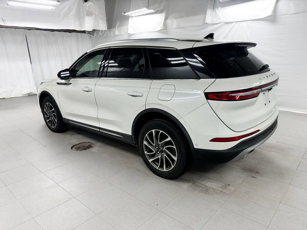 Used 2020 Lincoln Corsair FWD image 3