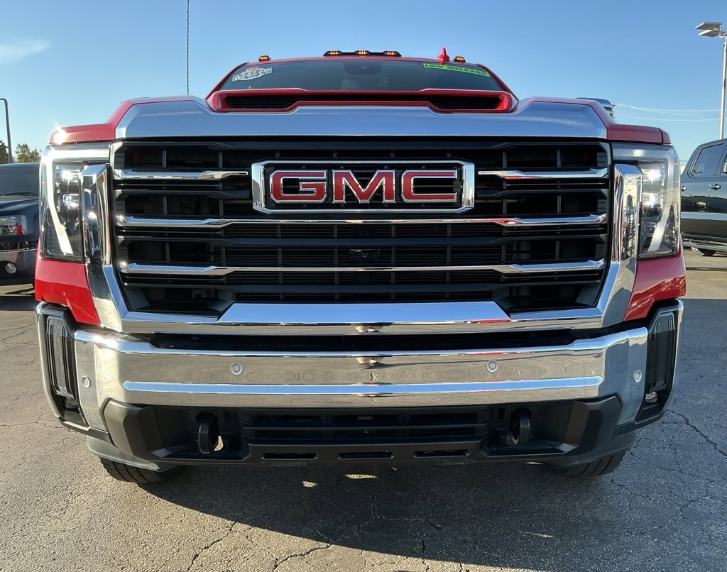 Used 2024 GMC Sierra 3500 SLT w/ SLT Convenience Package image 12
