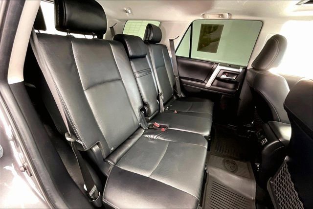 Used 2022 Toyota 4Runner Limited AWD/4WD image 19