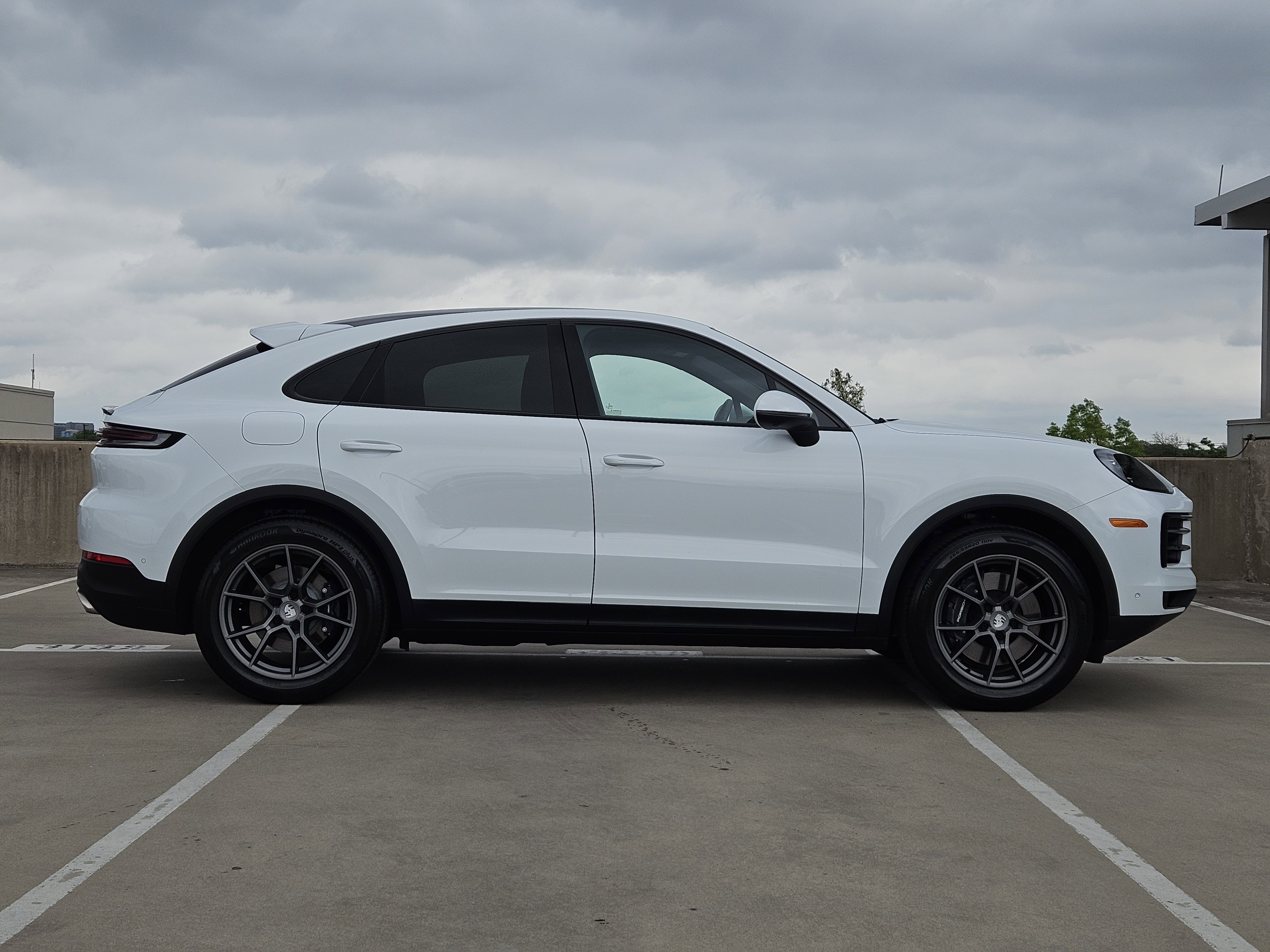 Certified 2026 Porsche Cayenne Coupe image 9