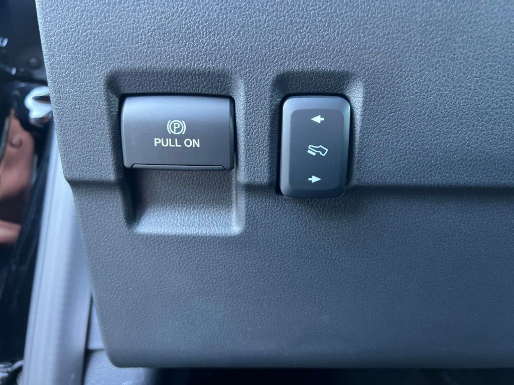 New 2026 Ford F350 Lariat w/ Black Appearance Package image 15