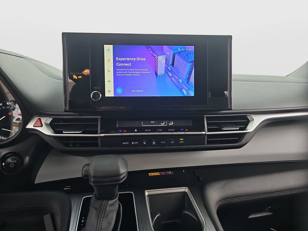 Certified 2025 Toyota Sienna LE image 14