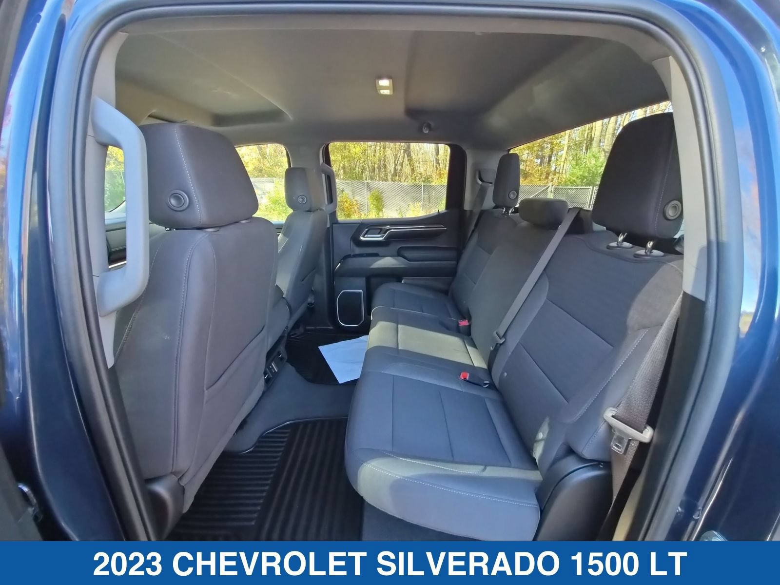 Used 2023 Chevrolet Silverado 1500 LT AWD/4WD image 30