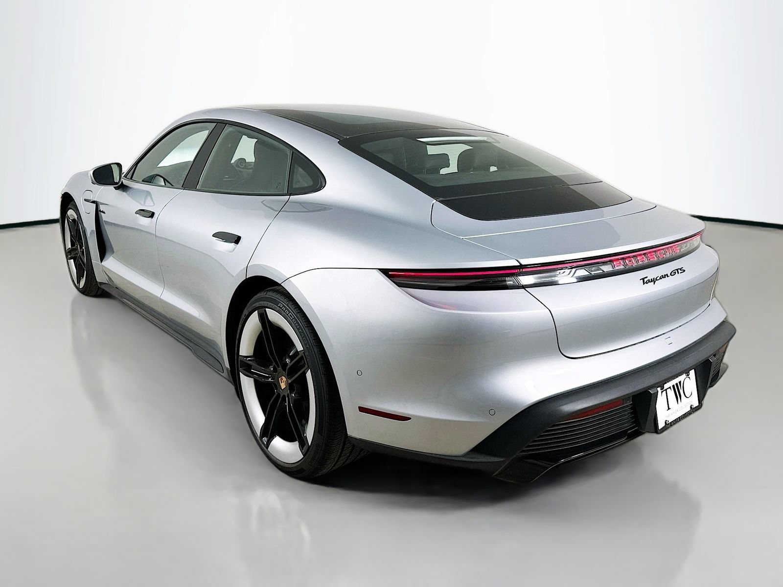 New 2026 Porsche Taycan GTS AWD/4WD image 7