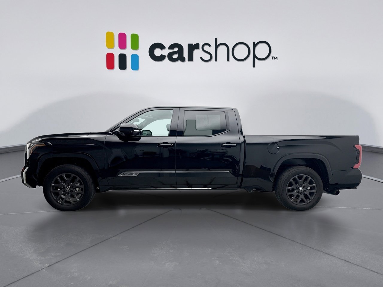 Used 2025 Toyota Tundra Platinum AWD/4WD image 2