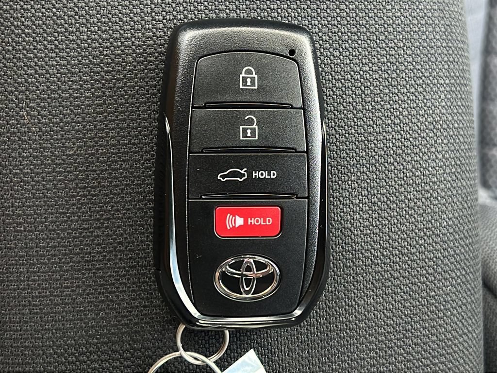 Used 2026 Toyota Corolla SE FWD image 26