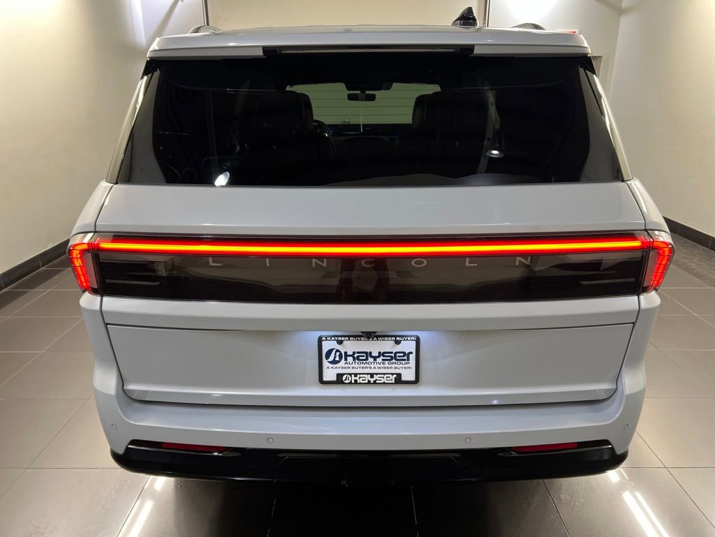 New 2026 Lincoln Navigator Black Label AWD/4WD image 5