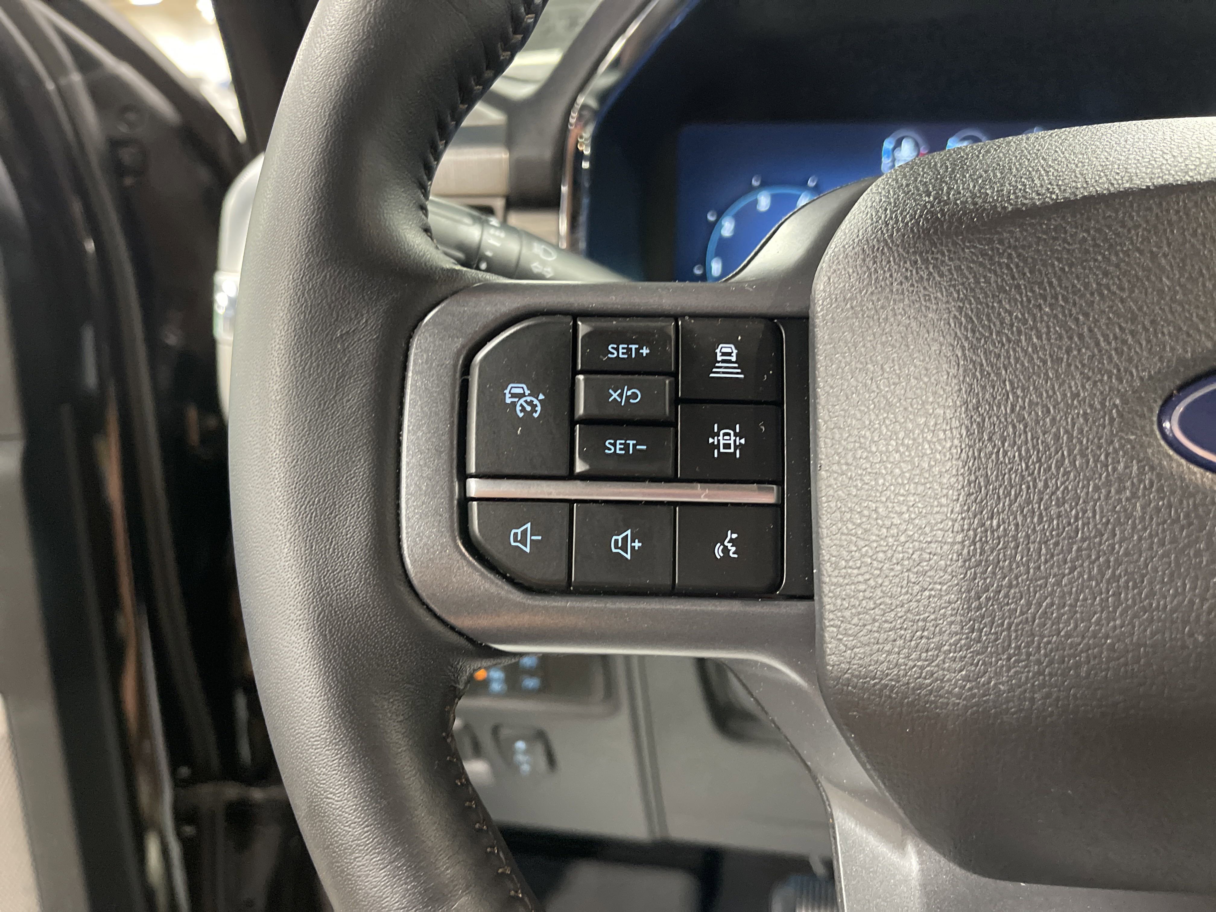 Used 2024 Ford F150 Lariat w/ Tow/Haul Package image 19