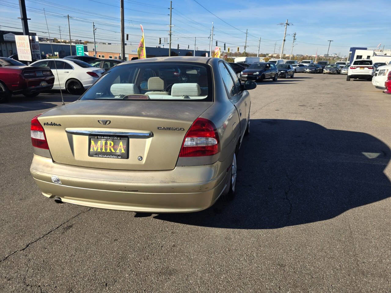 Used 2000 Daewoo Nubira SE image 3