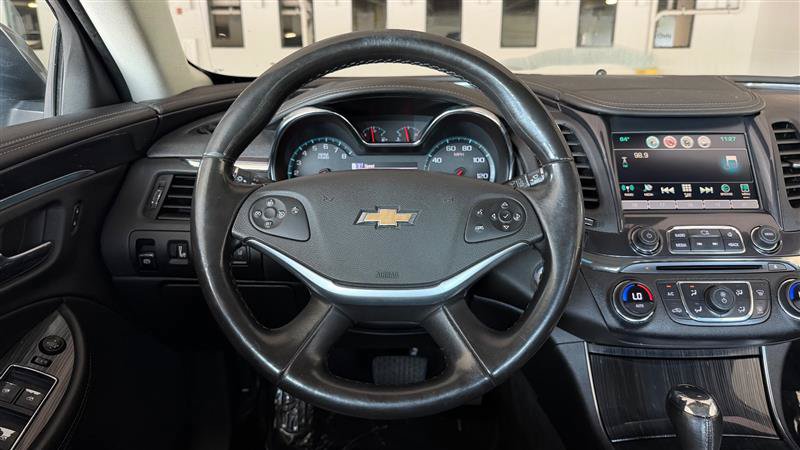 Used 2016 Chevrolet Impala LTZ FWD image 27