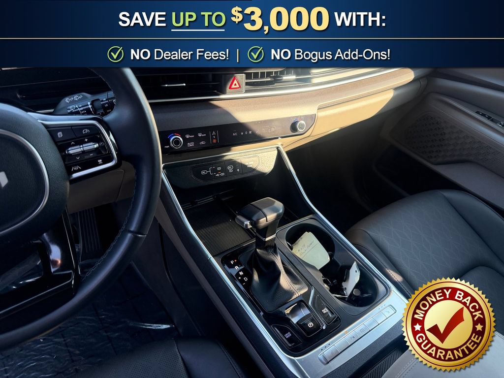 Used 2025 Kia Carnival EX FWD image 20
