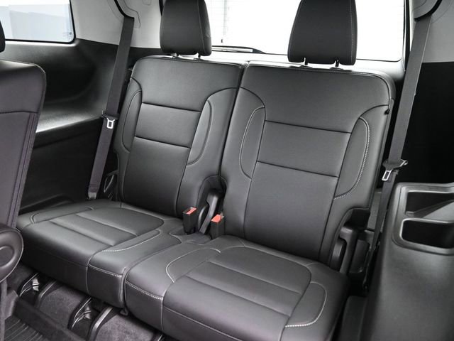 Certified 2023 GMC Acadia SLT w/ Technology Package image 13