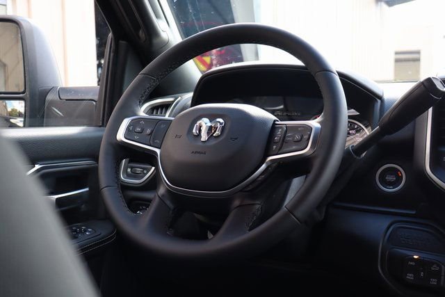 Used 2025 RAM 2500 Big Horn AWD/4WD image 48