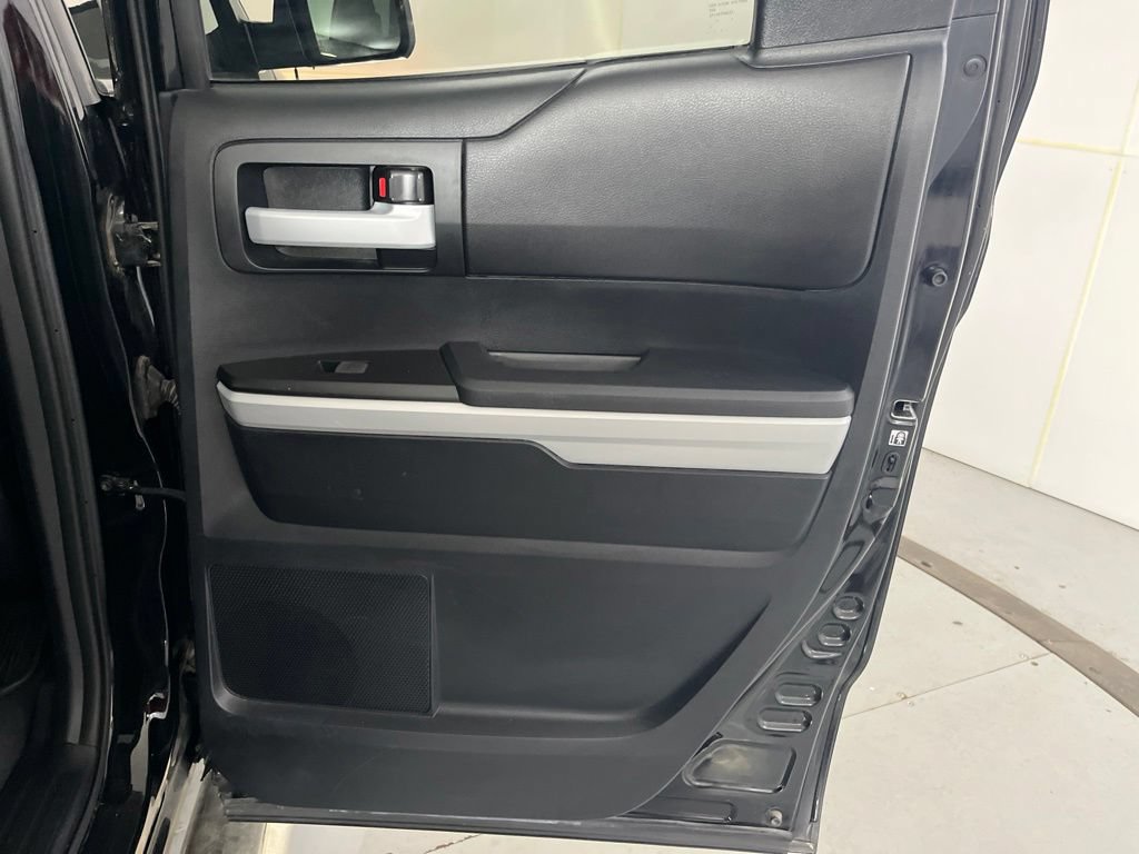 Used 2017 Toyota Tundra SR5 AWD/4WD image 28