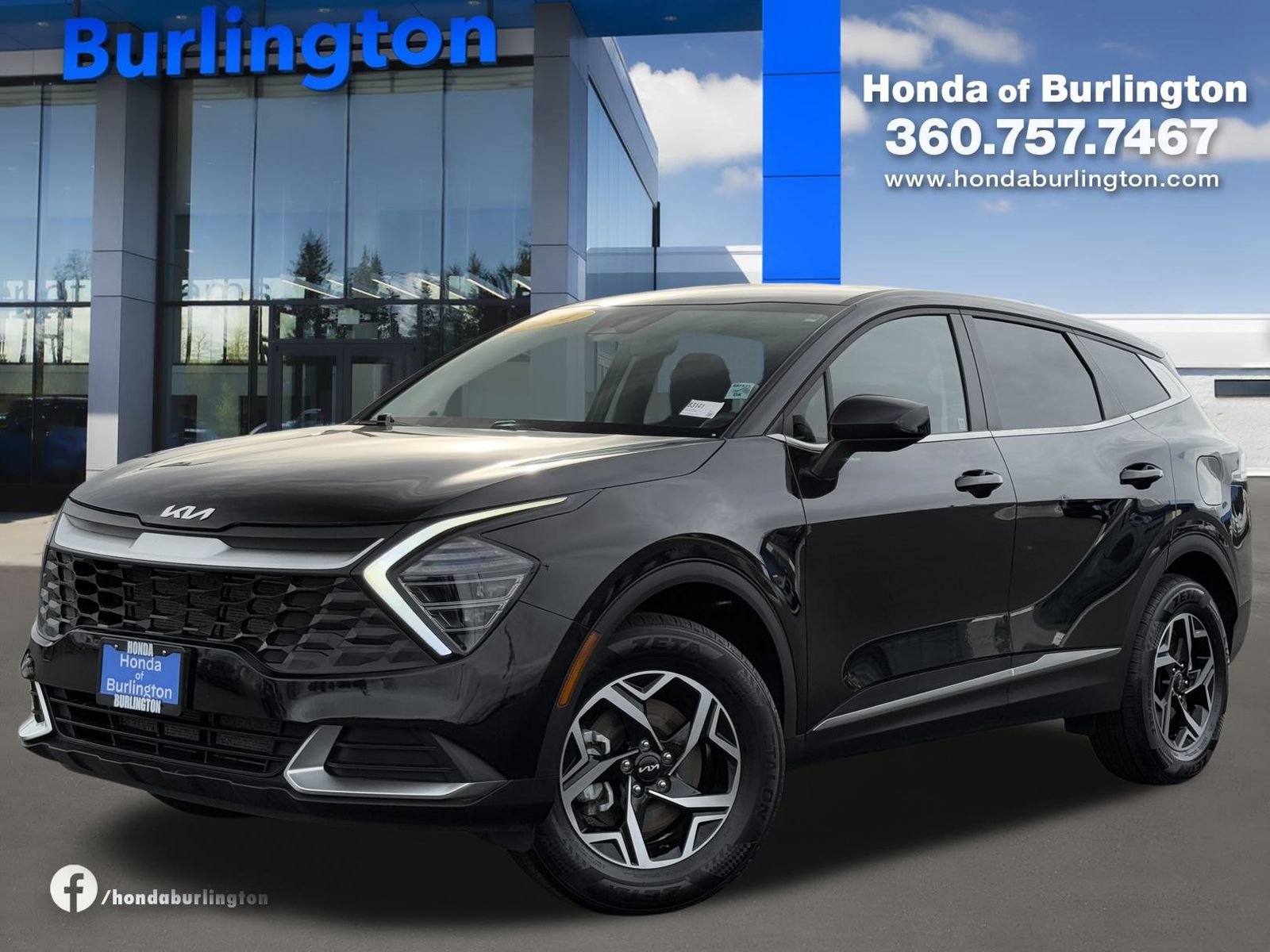 Used 2024 Kia Sportage LX image 1