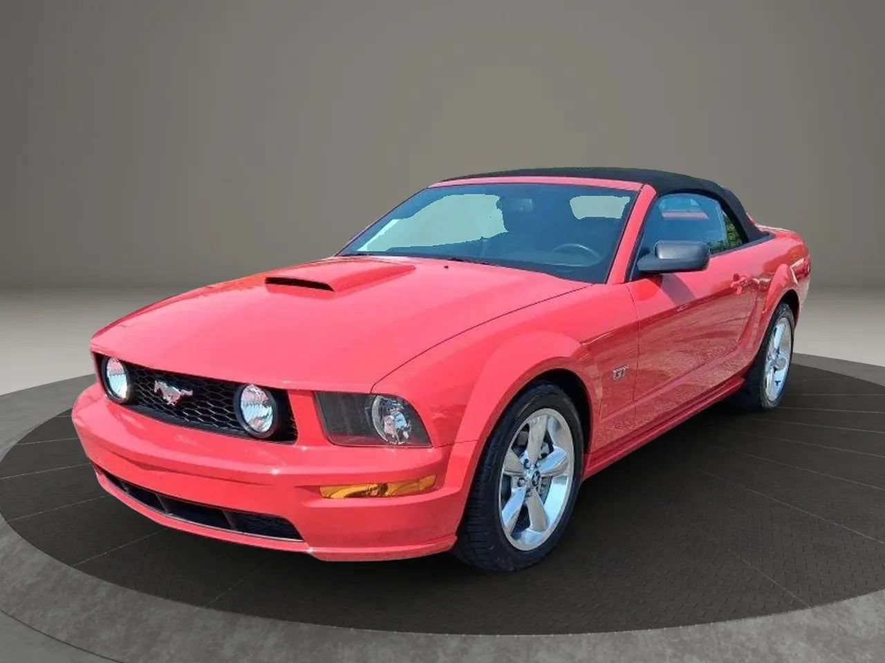 Used 2008 Ford Mustang GT RWD image 2