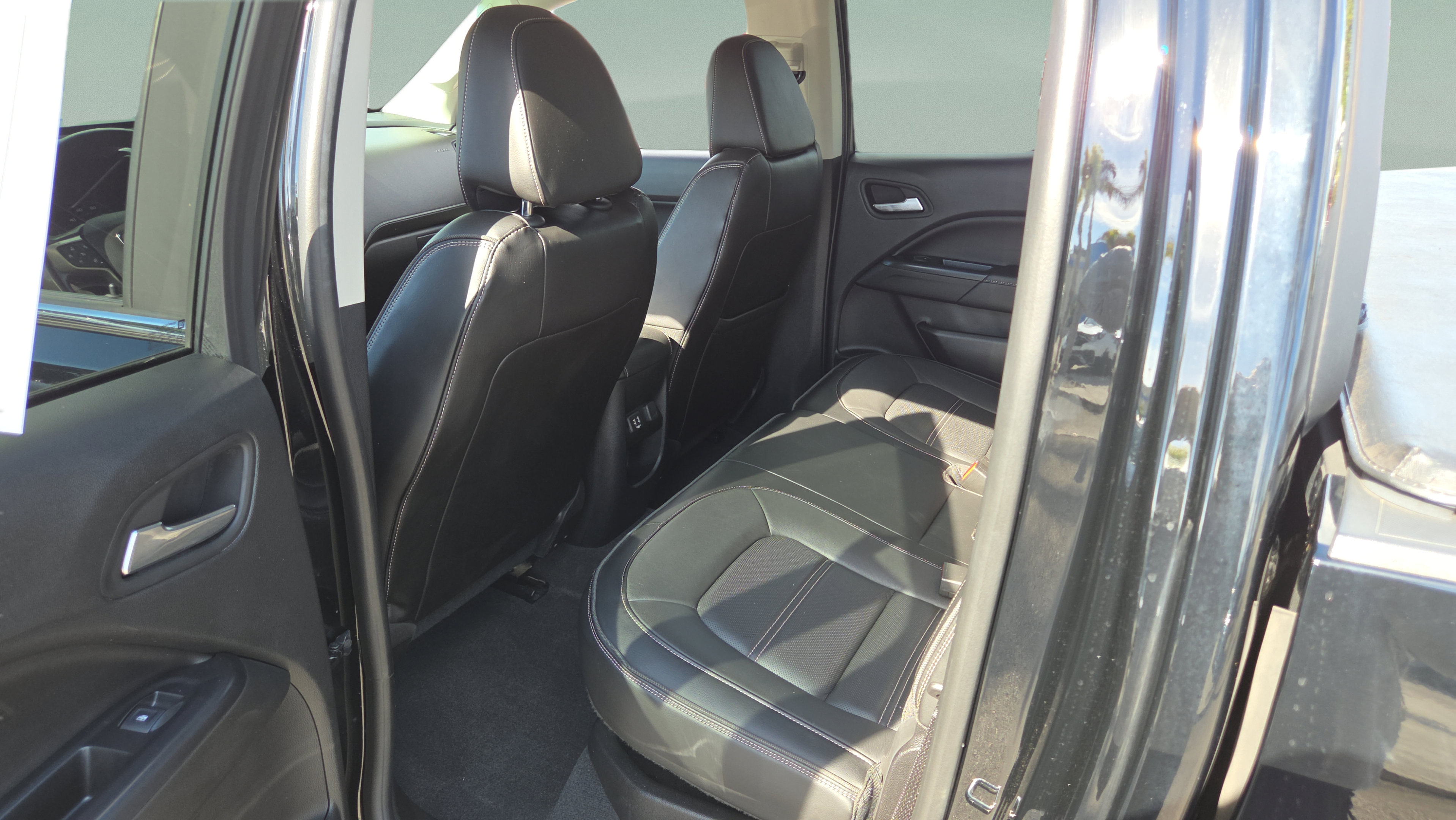 Used 2020 GMC Canyon Denali RWD image 11