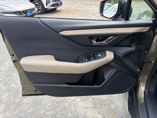 Used 2024 Subaru Outback Premium image 18