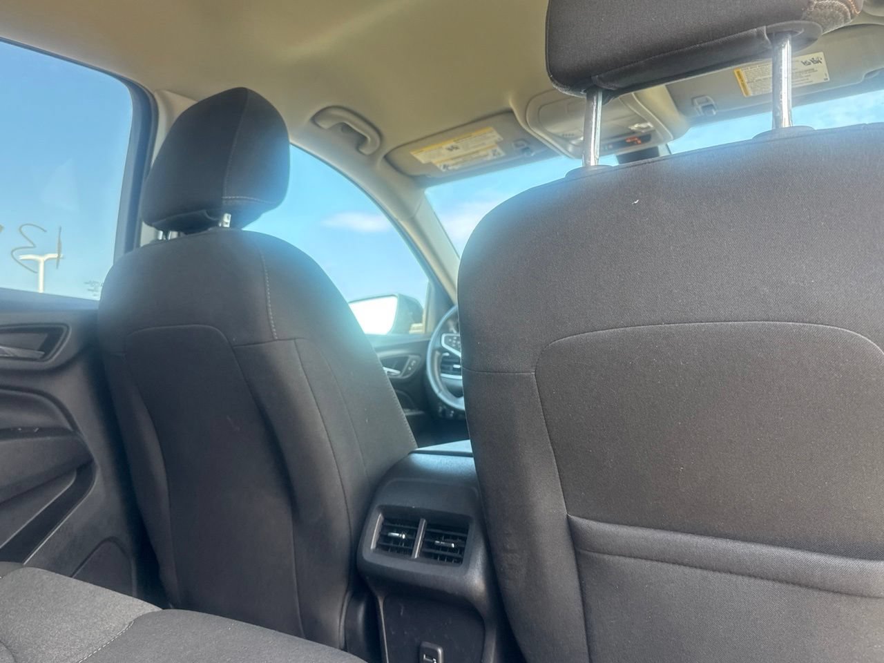 Used 2023 Chevrolet Equinox LT AWD/4WD image 32