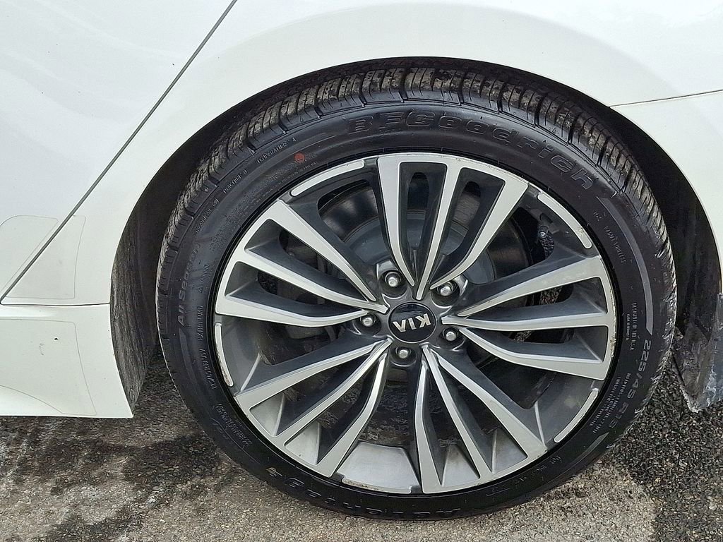 Used 2018 Kia Stinger Premium w/ Paint Protection Package image 12