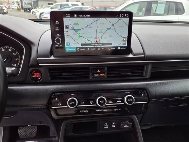 Used 2023 Honda Pilot Touring image 20