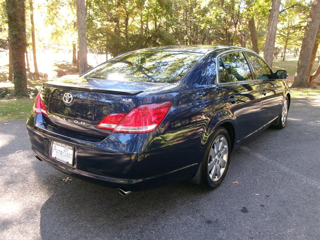 Used 2006 Toyota Avalon Limited image 5