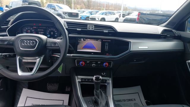Used 2025 Audi Q3 2.0T Premium AWD/4WD image 24