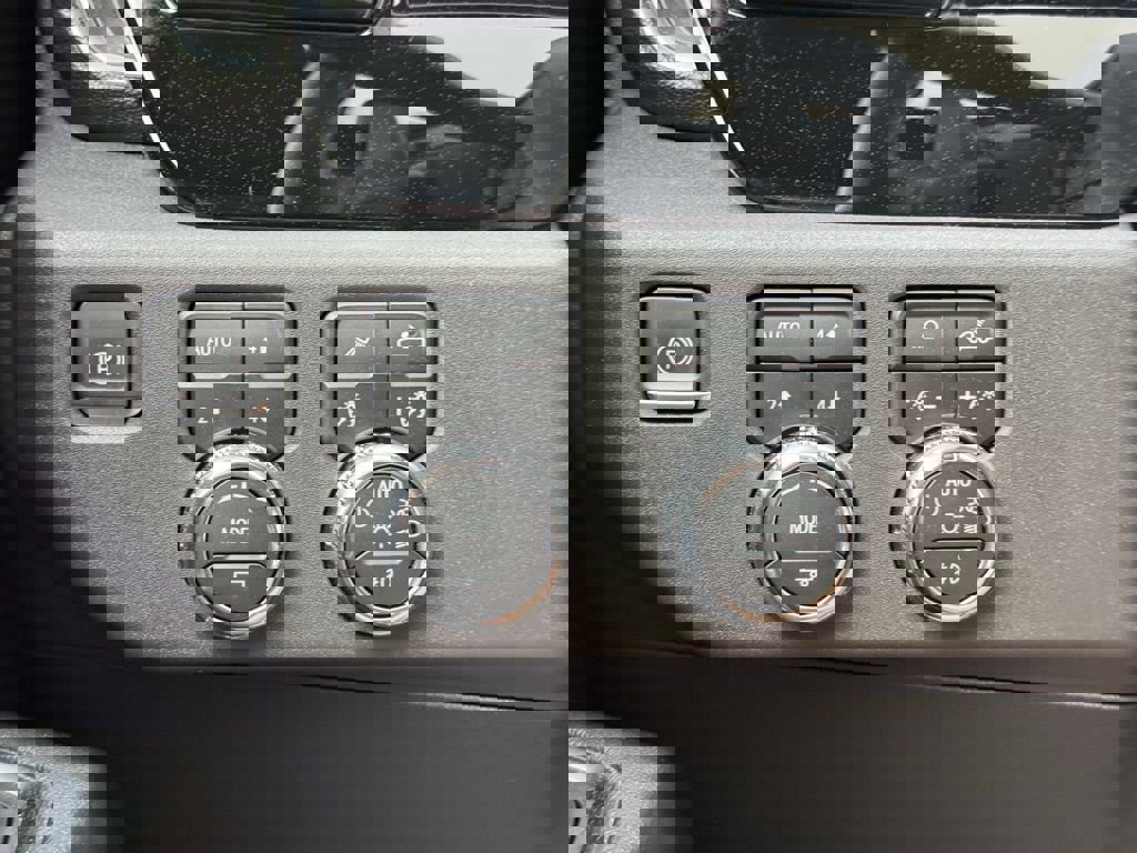 Used 2023 GMC Sierra 1500 SLT w/ SLT Premium Plus Package image 30