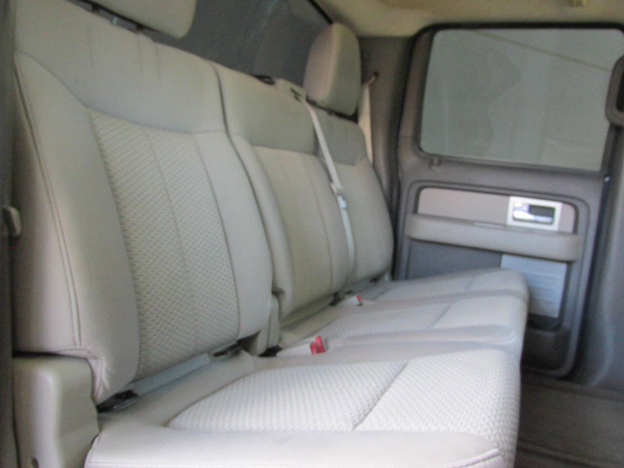 Used 2010 Ford F150 Lariat image 22