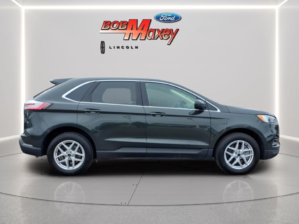 Used 2024 Ford Edge SEL w/ Convenience Package AWD/4WD image 4