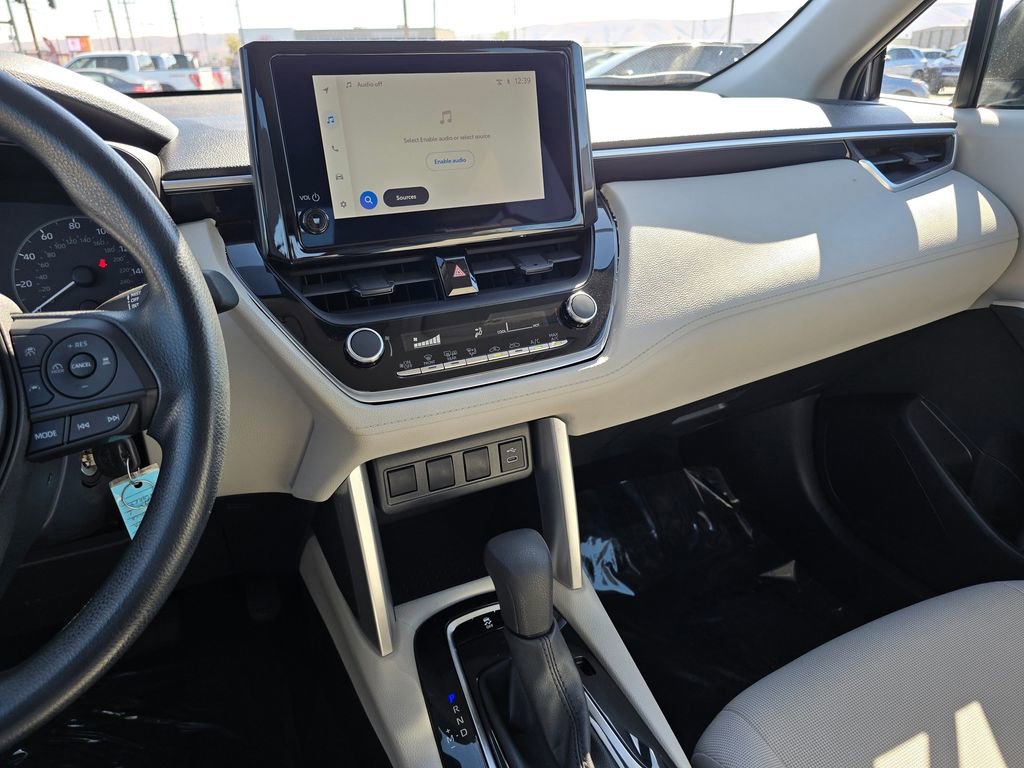 Used 2023 Toyota Corolla Cross L image 29