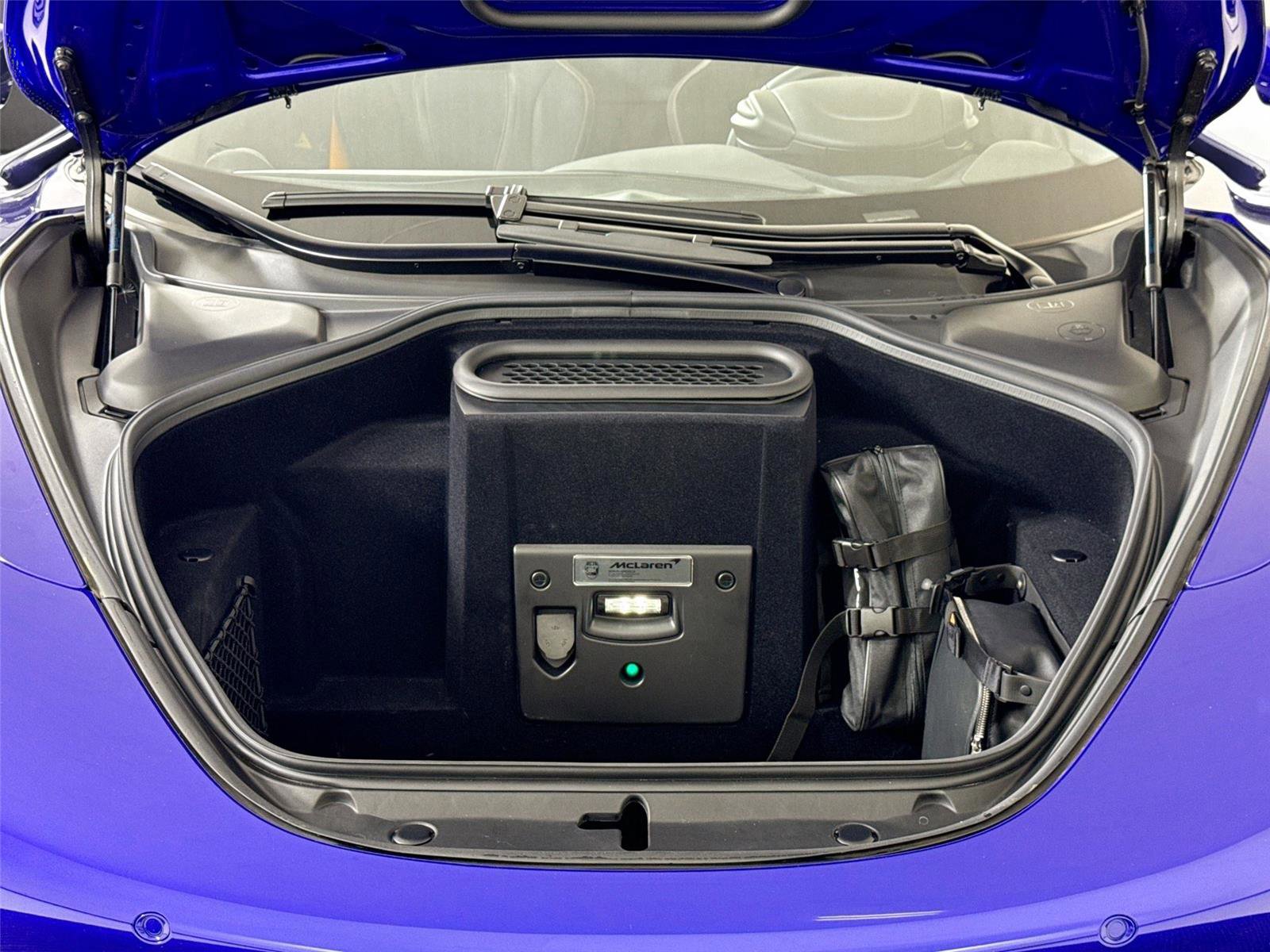 Used 2024 McLaren 750S Spider image 27