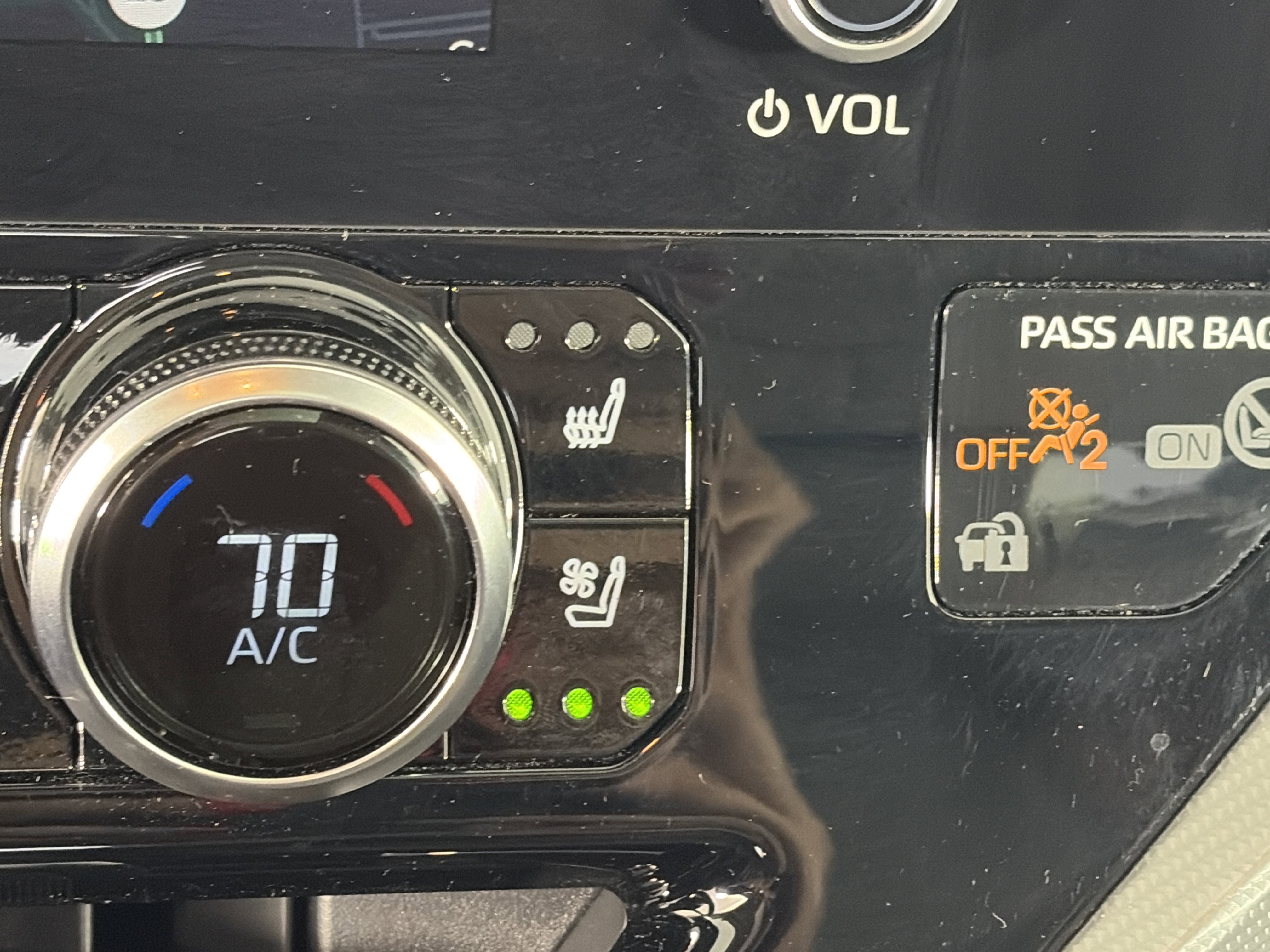 Used 2023 Toyota Highlander Platinum image 26