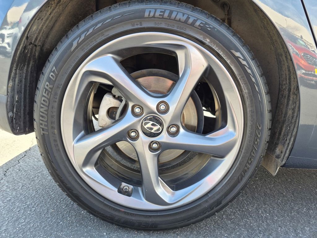 Used 2019 Hyundai Veloster 2.0 image 9