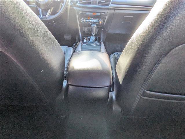 Used 2018 MAZDA MAZDA3 Grand Touring w/ Premium Equipment Package image 13