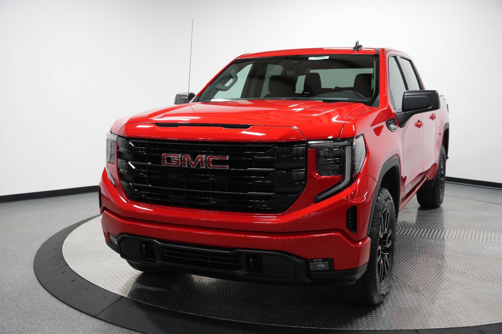 New 2026 GMC Sierra 1500 Elevation image 3