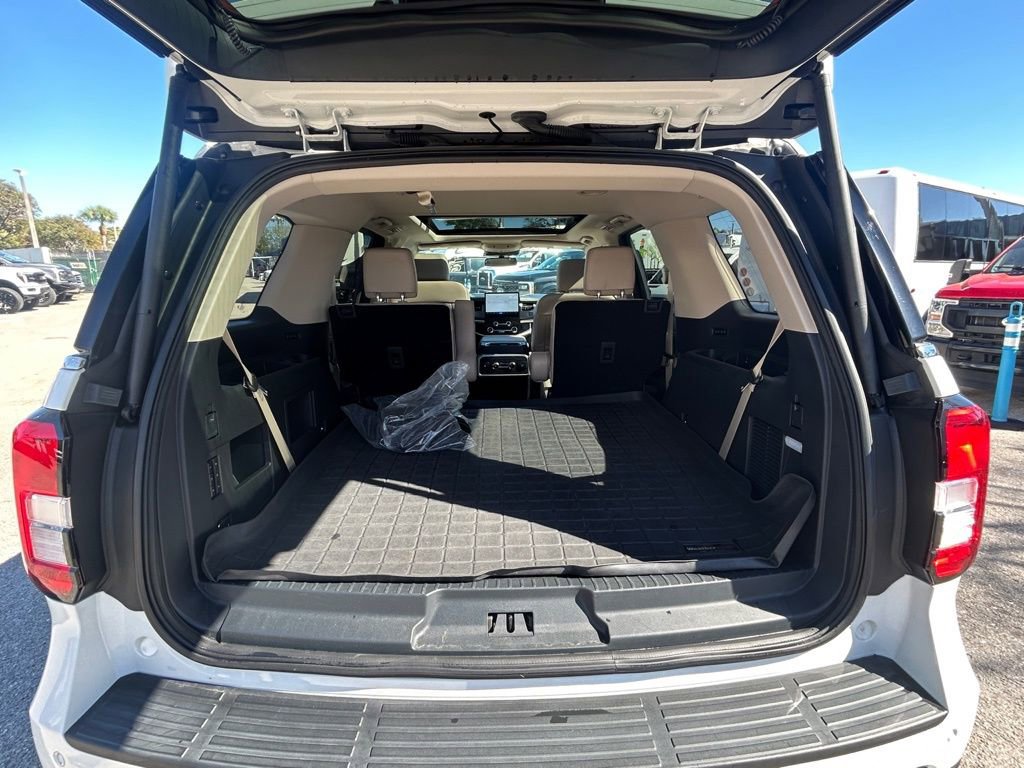 Used 2022 Ford Expedition XLT image 31